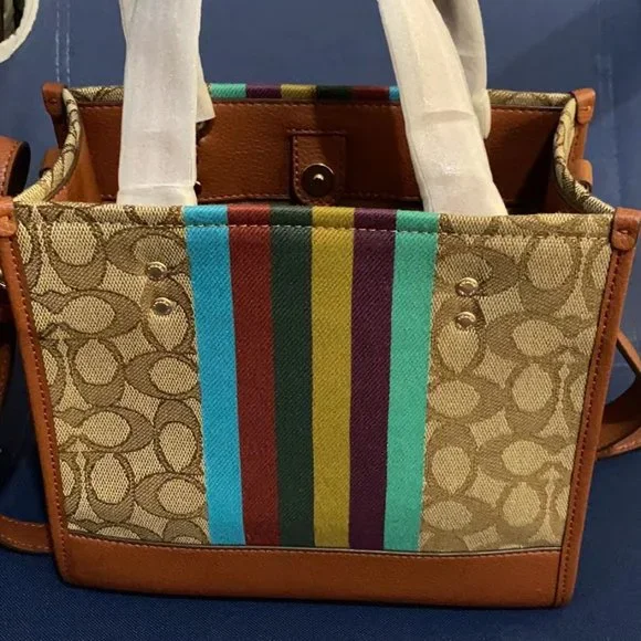 Coach Dempsey 22 Tote bag - Picture 2 of 7